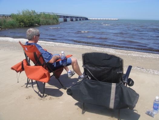 Bob_chair_Lake_Erie.JPG