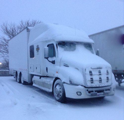 Snow_on_truck.jpg