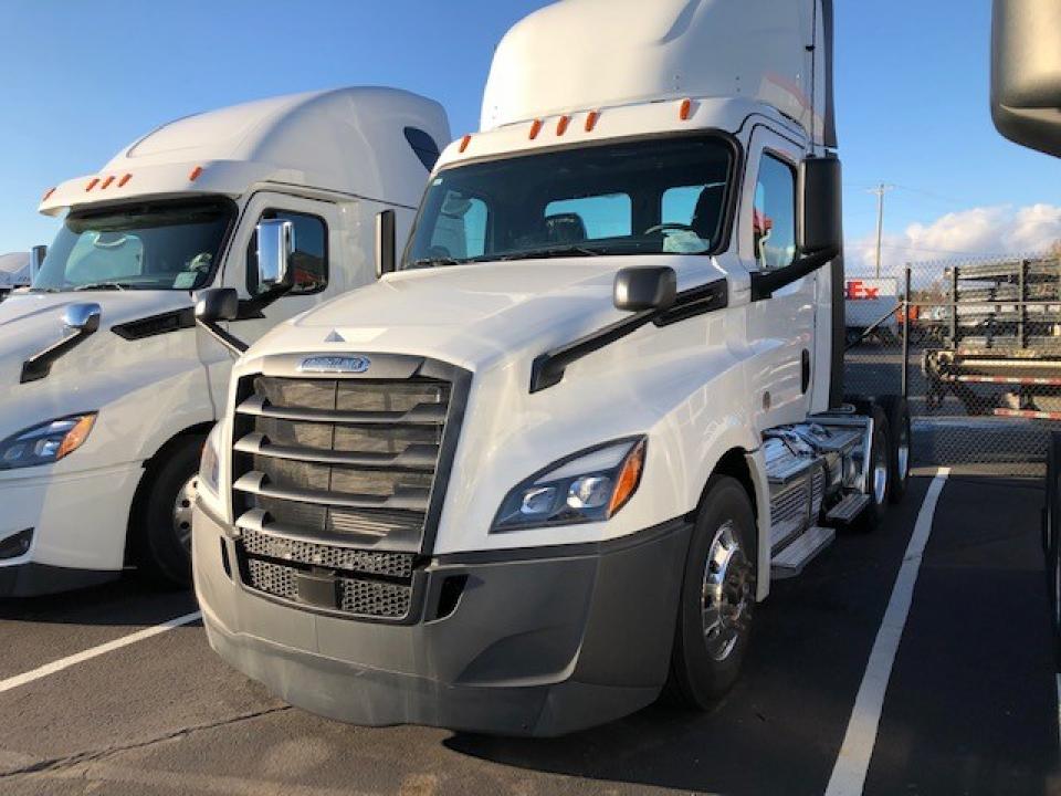 New 2020 Freightliner Cascadia 126 Day Cab Tractor For Sale