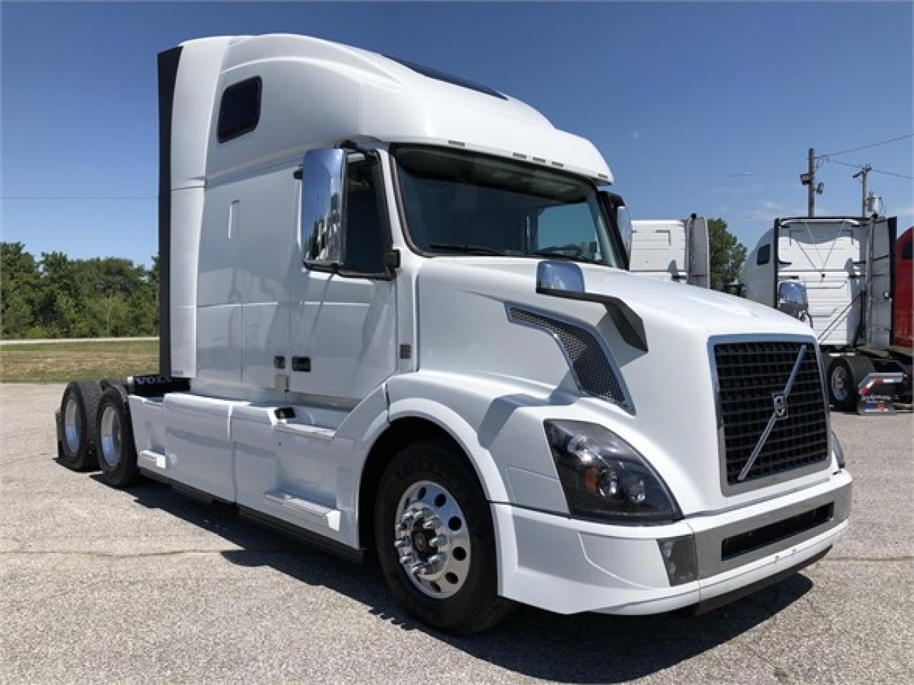 Used 2018 VOLVO VNL64T670 For Sale in Defiance, OH 43512 ...